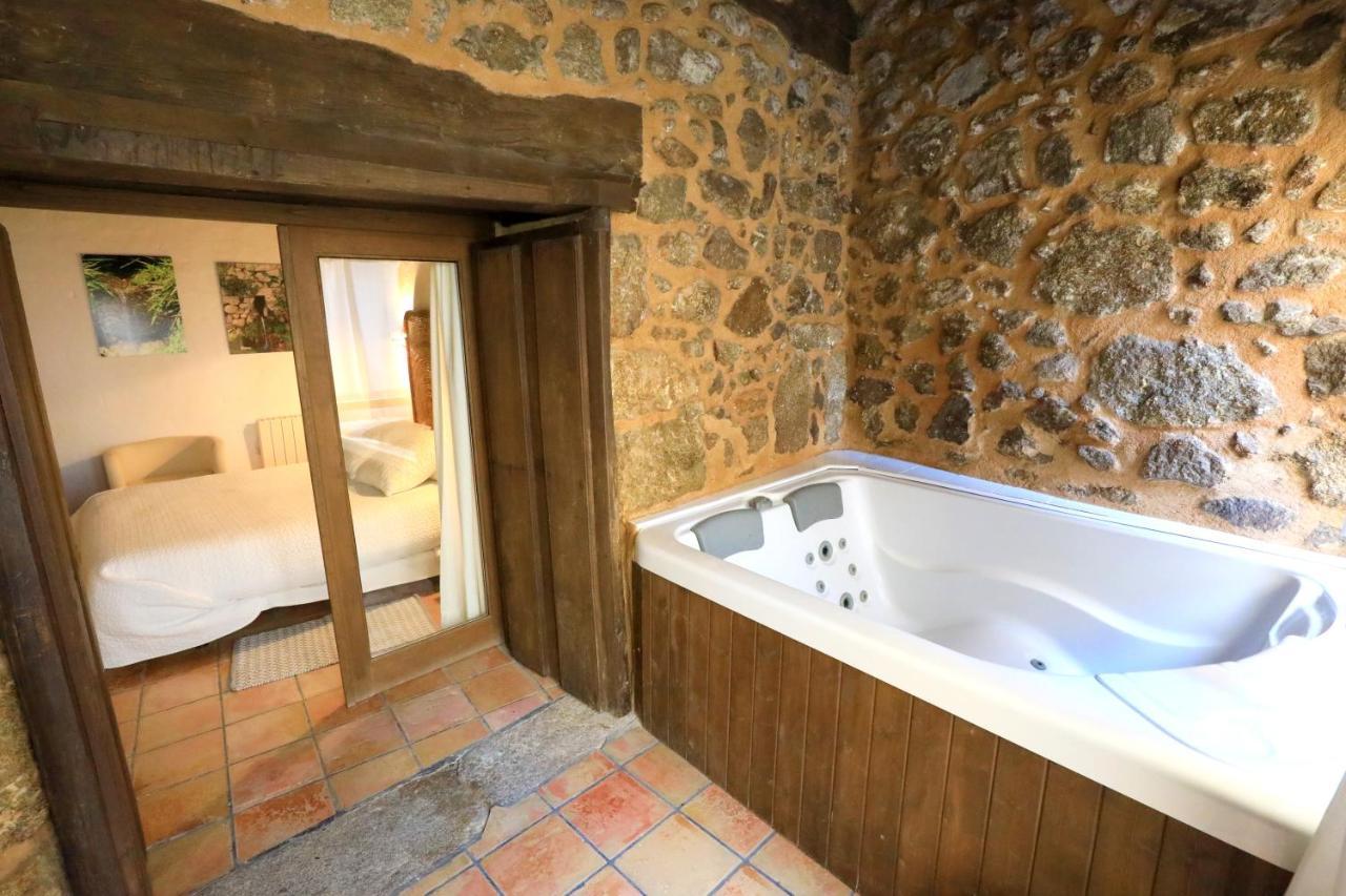 Apartamentos Rurales Spa Casa De Los Escudos Valverde de la Vera Ngoại thất bức ảnh