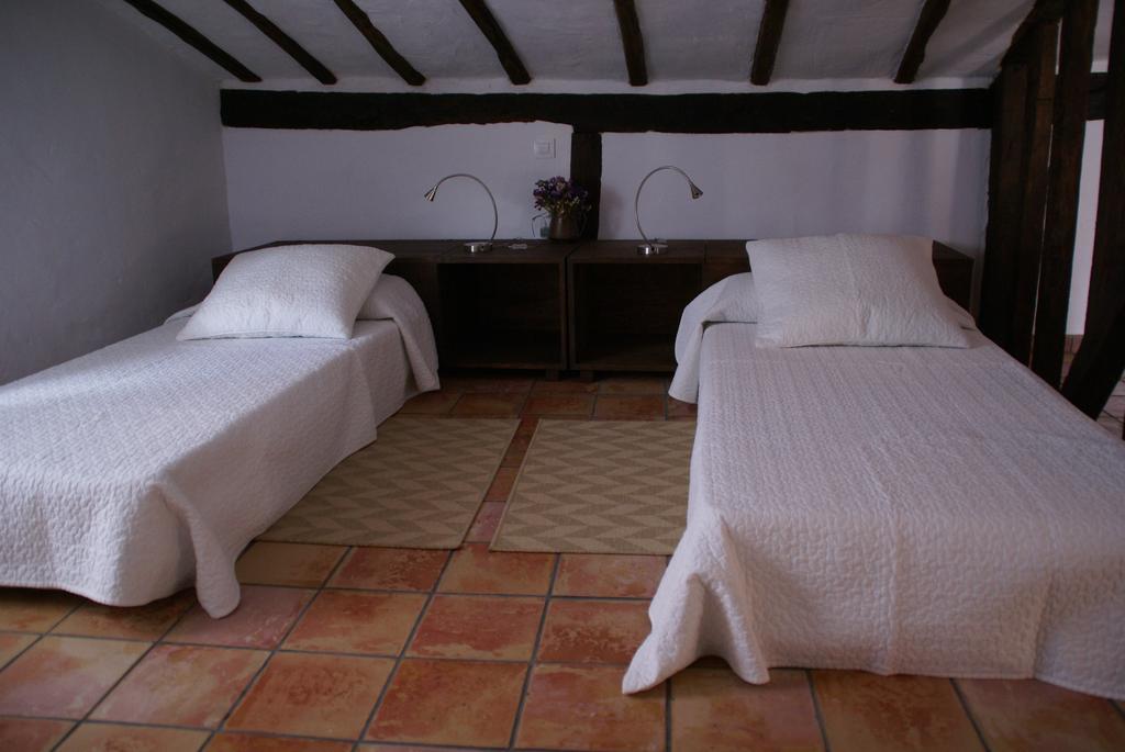 Apartamentos Rurales Spa Casa De Los Escudos Valverde de la Vera Ngoại thất bức ảnh