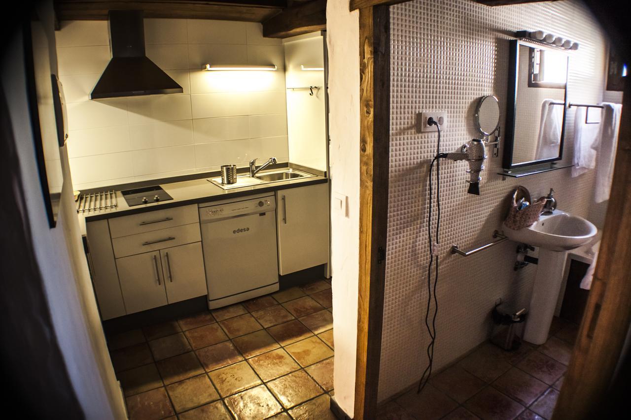 Apartamentos Rurales Spa Casa De Los Escudos Valverde de la Vera Ngoại thất bức ảnh